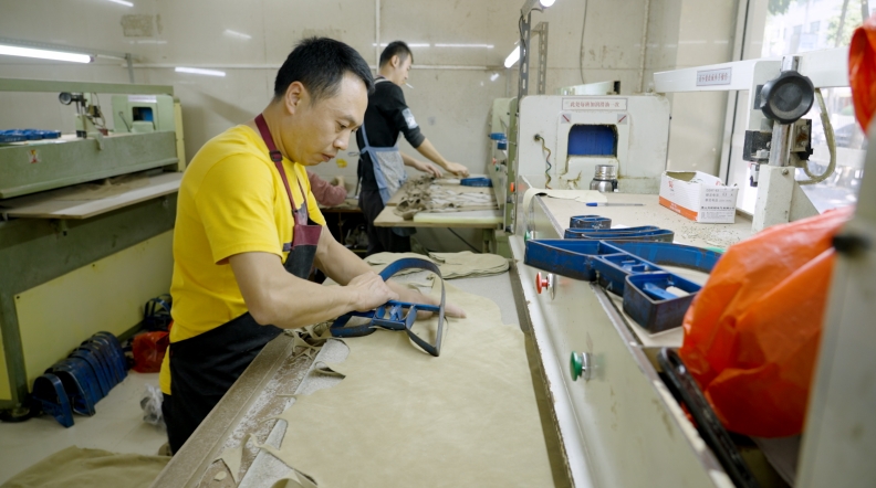 拼多多推出“千億扶持”，趙佳臻：商家高質量發展的成本與風險平臺來擔